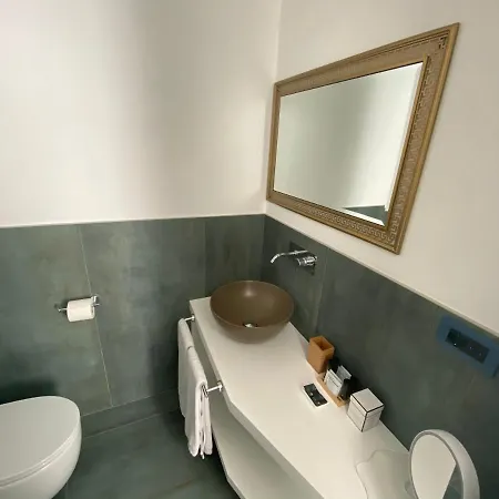 Marina Bay Luxury *