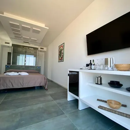 Marina Bay Luxury Bed & Breakfast